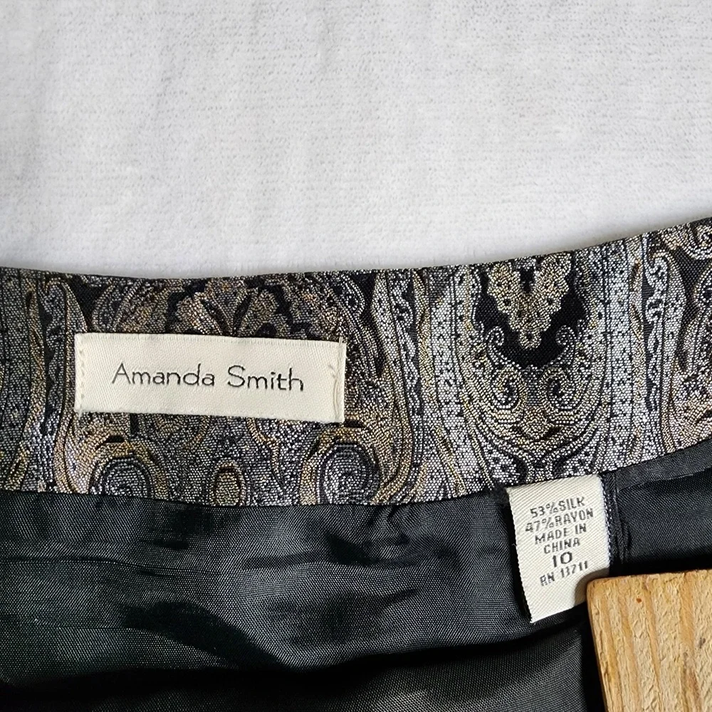 Amanda Smith Flare Skirt Size 10  Black, Gold &‎ Silver Pattern